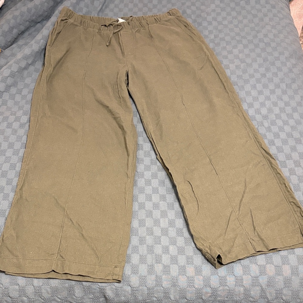 GAP women’s Relaxed Fit wide legs linen